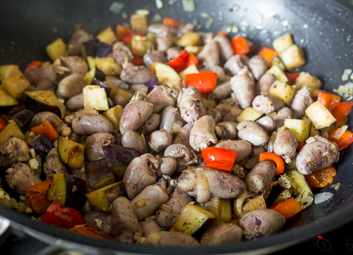 Пилав из перловки с куриными сердечками