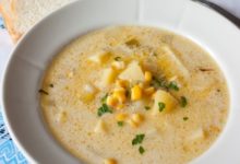 Фото - Сливочный суп с картофелем и кукурузой
