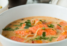 Фото - Суп из лосося с лапшой в тайском стиле